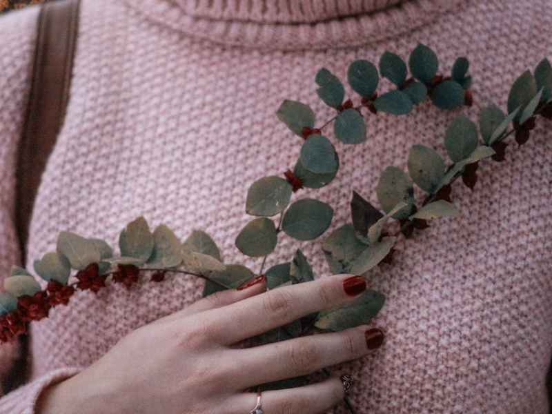 Why can’t we raise our Ring Finger?